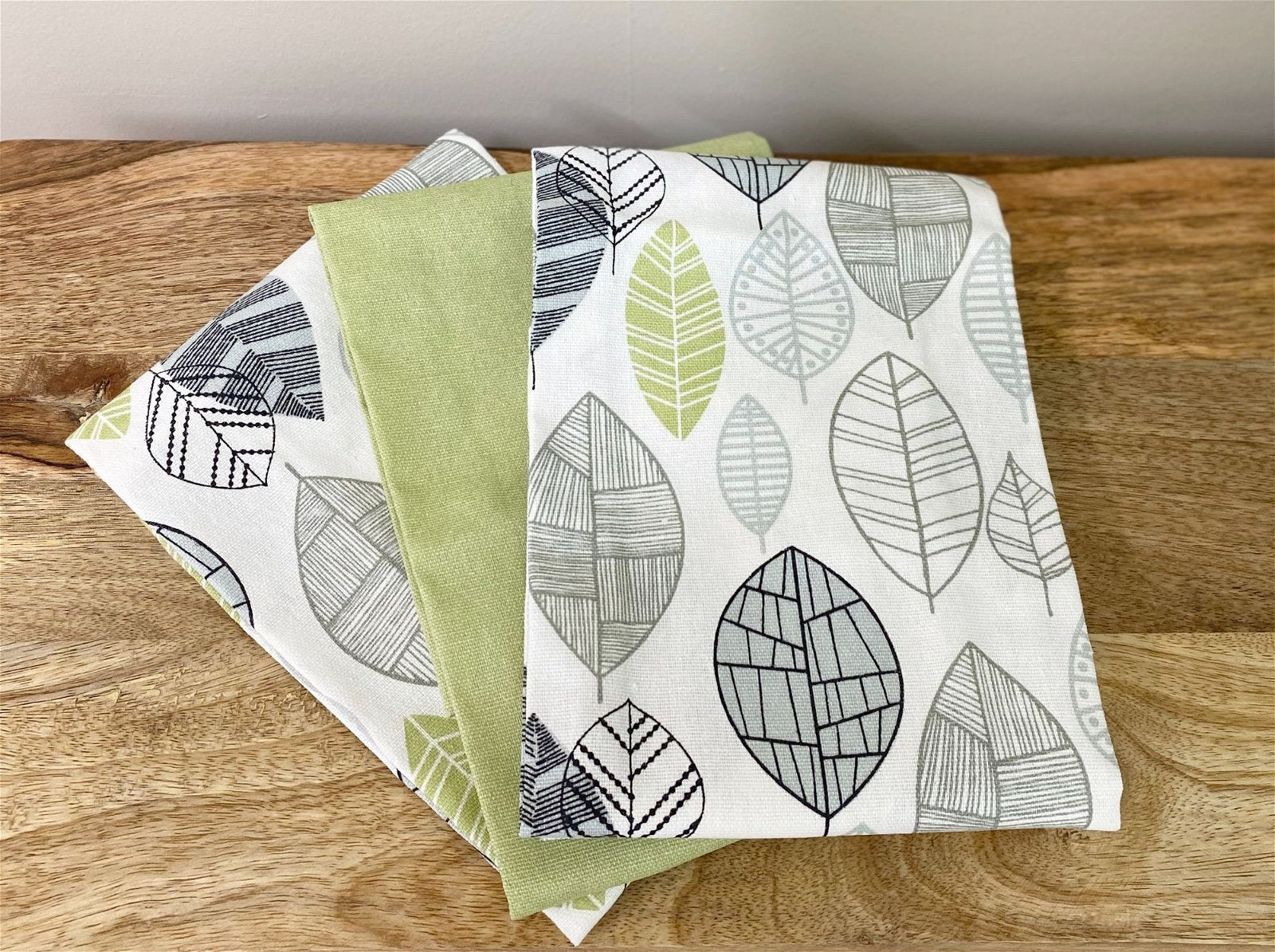 Green outlet print towels