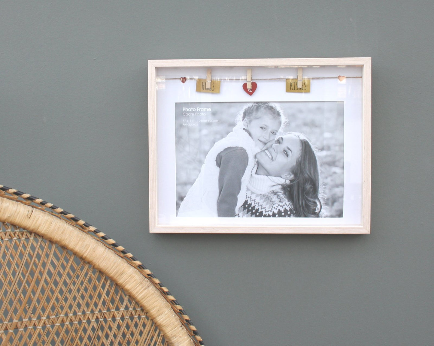 Box A4 Photo Frame - Hugs And Kisses