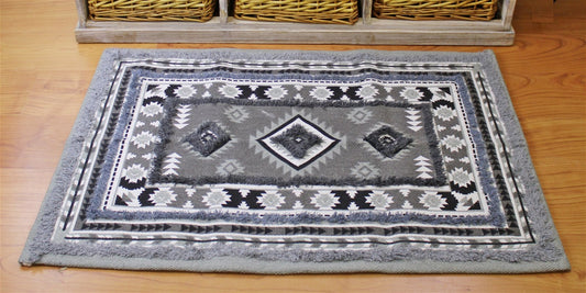 Grey Patterned & Tufted Rug, 60x90cm