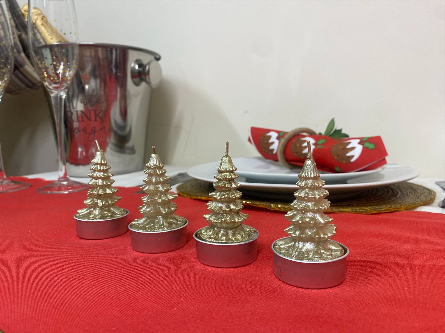 Set Of 4 Christmas Tree Candles 6cm